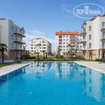 Открытый бассейн 2 в Alfa Sirius Zapovedniy Apartments 