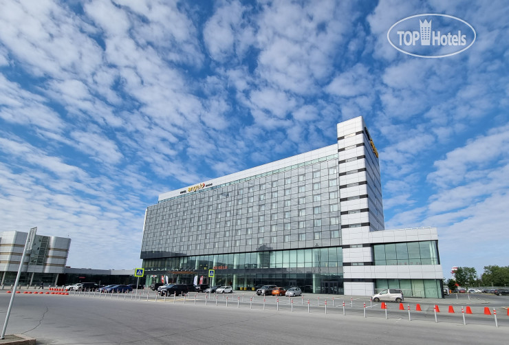 Фотографии отеля  AZIMUT City Hotel Airport Ekaterinburg 4*