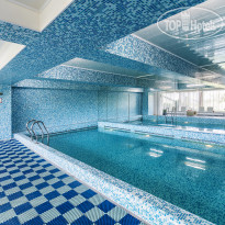 Бассейн в спа-центре в Hotel Karelia & Spa 4*