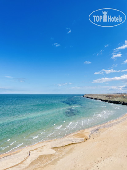 Пляж в Blue Water Malapascua Beach Resort 