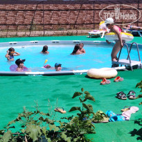 Бассейн гостевого дома Добрый Бобр в Добрый Бобр 