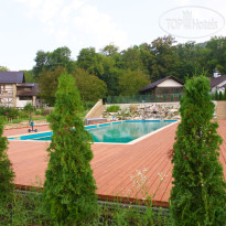 Открытый подогреваемый бассейн в Орлиное Гнездо Парк-Отель 4*