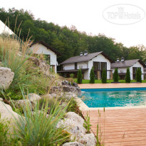 Открытый подогреваемый бассейн в Орлиное Гнездо Парк-Отель 4*