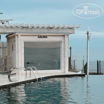 Пейзажный инфинити-бассейн в Лучезарный Резорт 4*