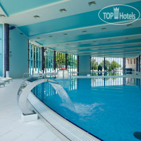 Бассейн в Russ 4*