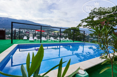 Крымская Ницца 3* Открытый бассейн с подогревом - Фото отеля
