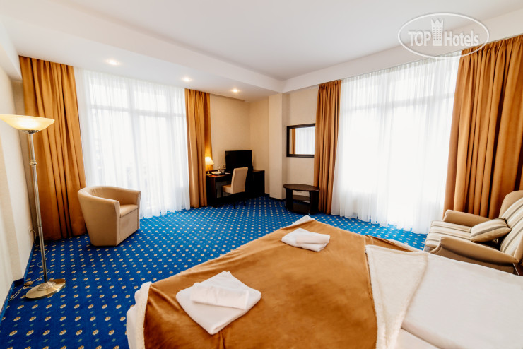 Бристоль 3* - Фото отеля