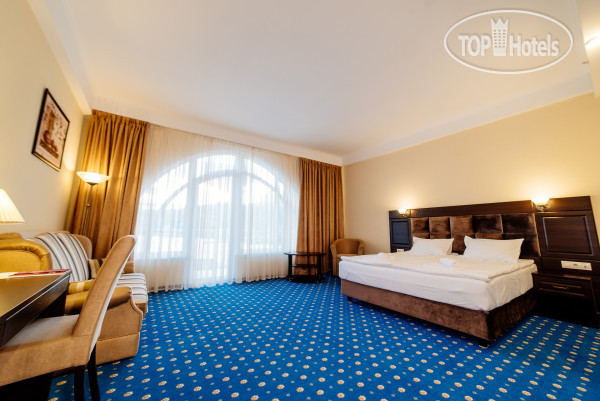 Бристоль 3* - Фото отеля