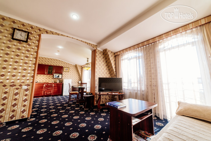 Бристоль 3* - Фото отеля