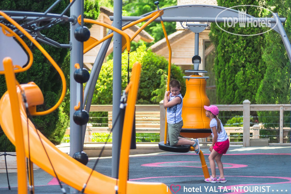 Green Park Yalta-Intourist 4* Детская площадка - Фото отеля