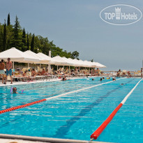 Green Park Yalta-Intourist 4* Открытый бассейн - Фото отеля