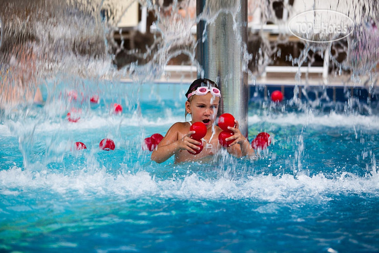 Green Park Yalta-Intourist 4* Детский бассейн - Фото отеля