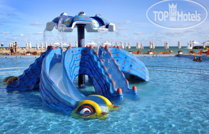 Grand Hotel Varna 5* water slide in Roubin swimming pool - Фото отеля