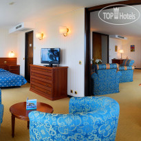 Grand Hotel Varna 5* suite - view from the bedroom - Фото отеля