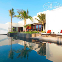 Infinity Pool в Al Baleed Resort Salalah By Anantara 5*