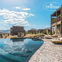 Инфинити-бассейн с панорамным видом в Alila Jabal Akhdar 5*
