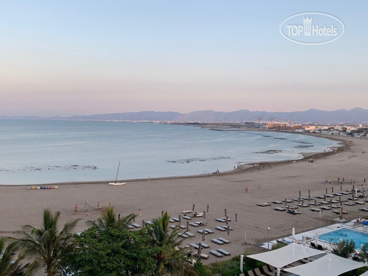 Пляж в Kempinski Hotel Muscat 5*