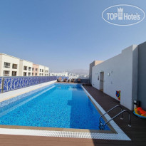 БАССЕЙ НА КРЫШЕ  в Citadines Al Ghubrah Muscat 4*