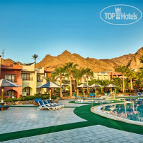Главный бассейн в Tropitel Dahab Oasis 4*