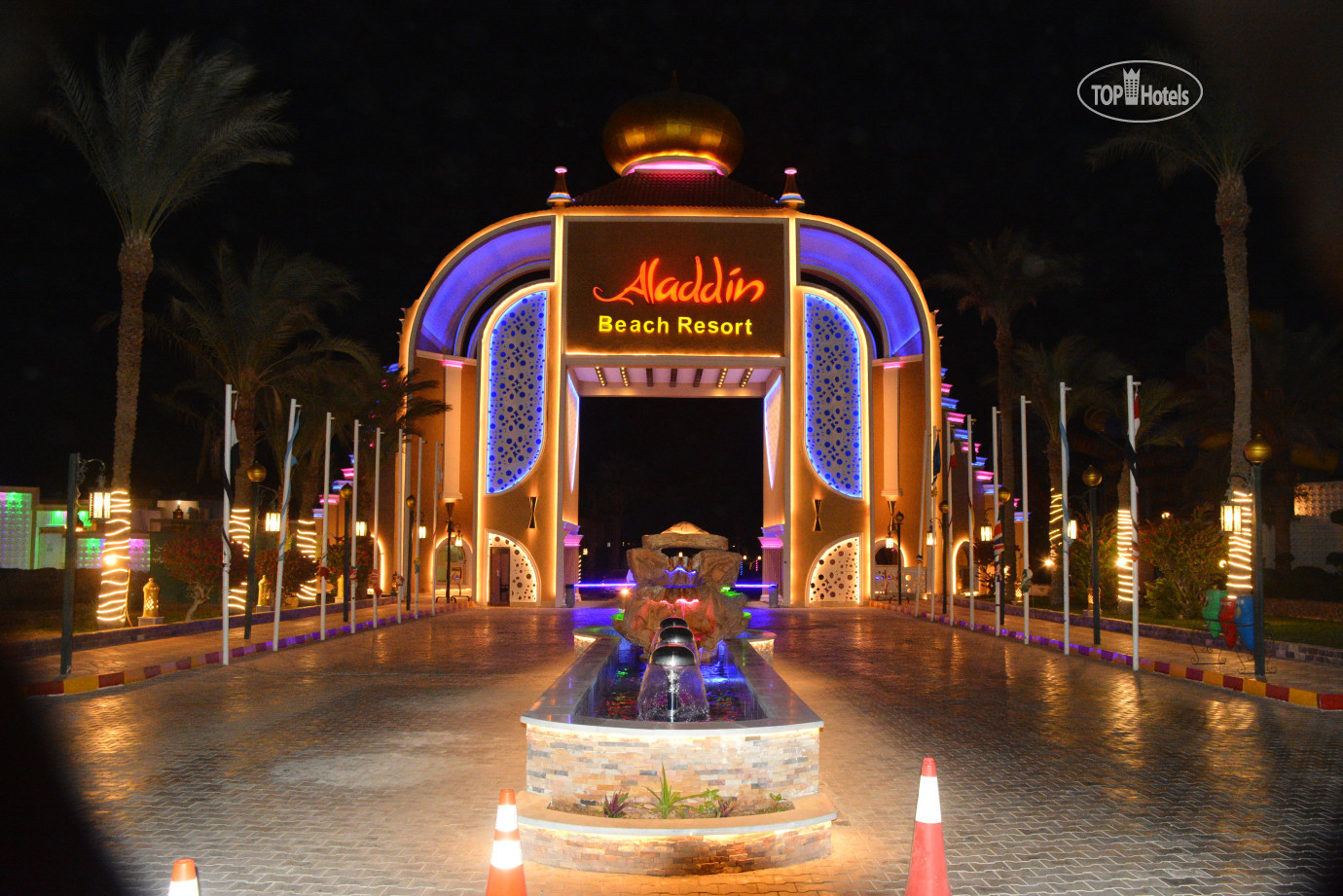 Египет хургада на 10 дней. Aladdin Beach Resort Аладдин Бич Резорт. Отель алладин Хургада Египет. Египет отель алладин море. Аладдин отель фото.