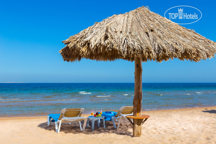 Пляж в Loryma Resort Hotel 4*