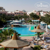 Два бассейны (один с подогревом) + детский в Le Pacha Resort 4*