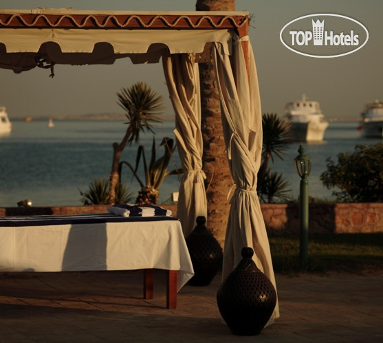 Пляж в Hurghada Marriott Beach Resort 5*