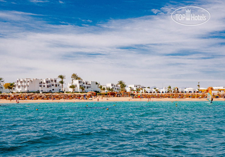 Пляж в Mercure Hurghada 4*