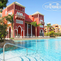 Три взрослых и два детских бассейна в The Grand Resort Hurghada 4*