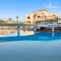 2 открытых бассейна в Pickalbatros Aqua Blu Resort - Hurghada 4*