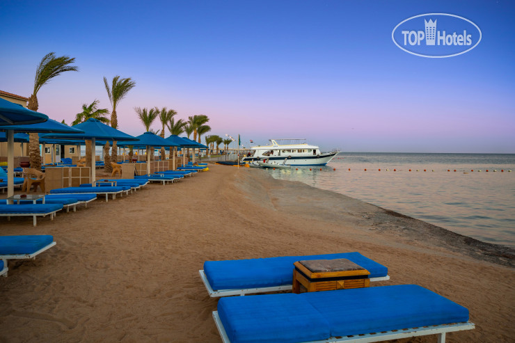 Пляж в Pickalbatros Aqua Blu Resort - Hurghada 4*