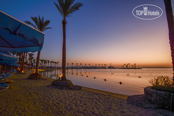 Пляж в Continental Hotel Hurghada 5*
