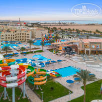 3 бассейна с 9 водными горками (1 из них с подогревом в зимний период) в Pickalbatros Aqua Park Resort - Hurghada 4*