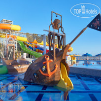 Детский аквапарк на пляже в Bellagio Beach Resort & SPA  5*