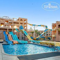 3 бассейна с 9 горками для взрослых (Aqua Park) в Pickalbatros Aqua Vista Resort - Hurghada 4*