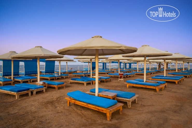 Пляж в Pickalbatros Aqua Vista Resort - Hurghada 4*