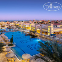 4 открытых бассейна в Pickalbatros Aqua Vista Resort - Hurghada 4*