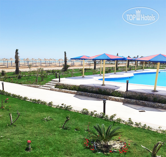 Пляж в Rewaya Inn Resort  5*