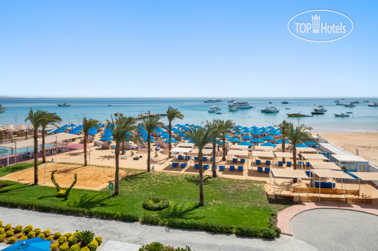 Пляж в Akrathos Beach Hotel 4*