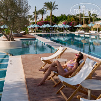Zaitouna Pool в Desert Rose  5*