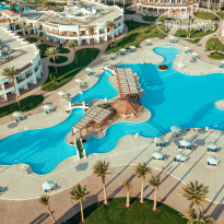 Island бассейн (с подогревом в зимний период) в Sunrise Alma Bay Resort 4*