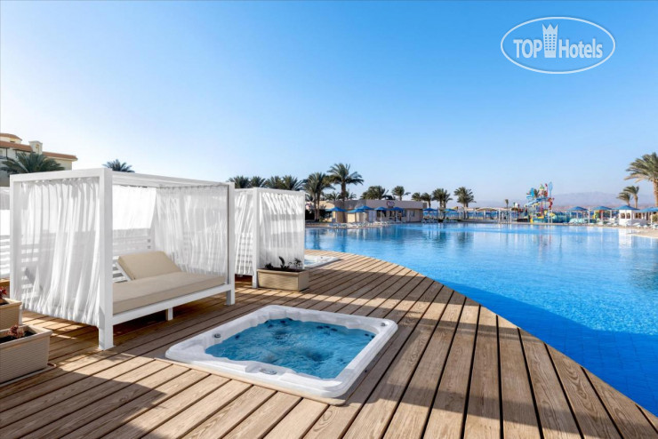 Фотографии отеля  The V Luxury Resort Sahl Hasheesh 5*