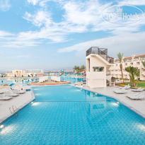 Swimmimg pool 3  в The V Luxury Resort Sahl Hasheesh 5*