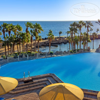 Бассейн Infinity в Pickalbatros Citadel Resort - Sahl Hasheesh 5*