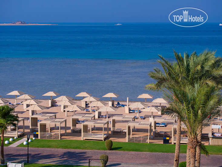 Пляж в Premier Le Reve Hotel & Spa (Adults Only) 5*