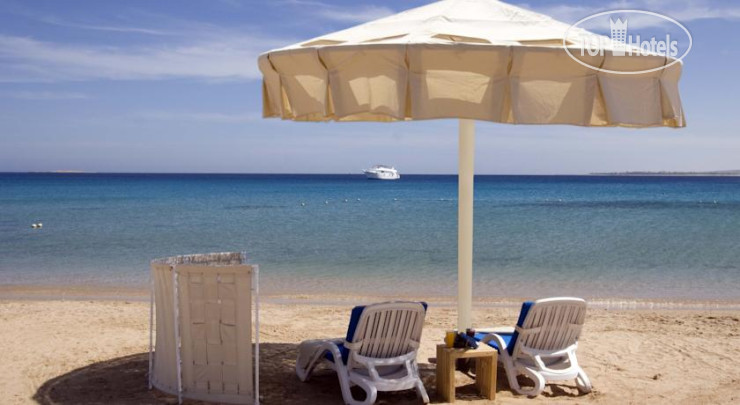 Пляж в Metropolitan 4*