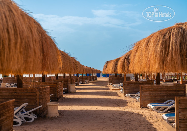 Пляж в Tropitel Sahl Hasheesh 5*