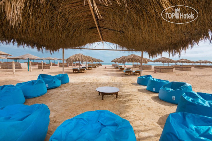 Пляж в Shams Lodge Resort 4*