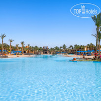 4 открытых бассейна (2 с подогревом зимой) в Pickalbatros Oasis Hotel - Port Ghalib 5*
