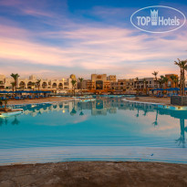 4 открытых бассейна (2 с подогревом зимой) в Pickalbatros Oasis Hotel - Port Ghalib 5*